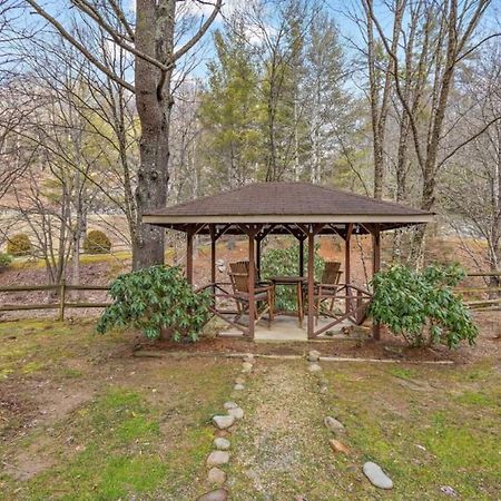 Picturesque Riverside Cabin With Fireplace And Porch Villa Blowing Rock Exterior photo