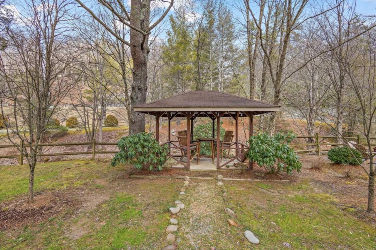 Picturesque Riverside Cabin With Fireplace And Porch Villa Blowing Rock Exterior photo