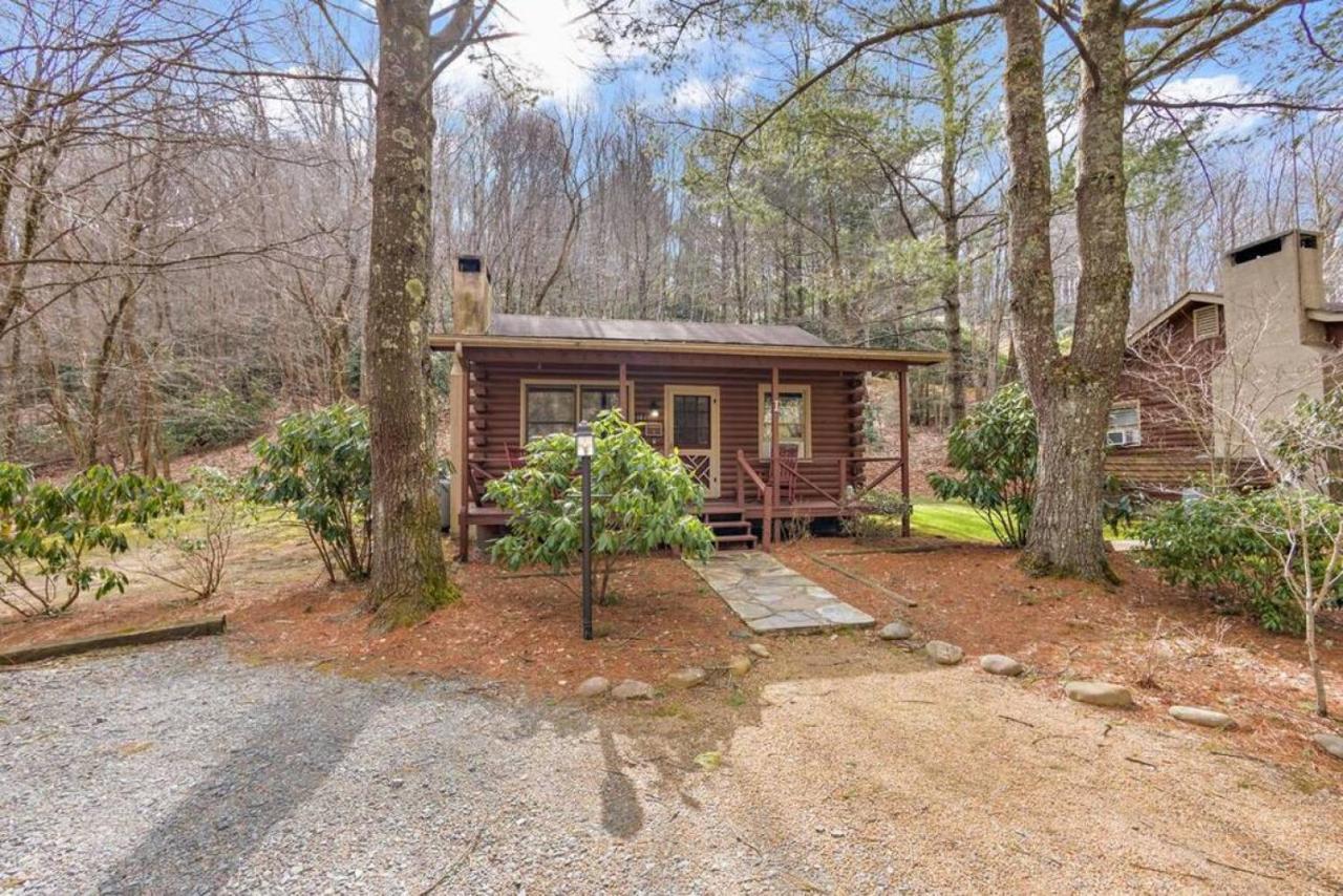 Picturesque Riverside Cabin With Fireplace And Porch Villa Blowing Rock Exterior photo